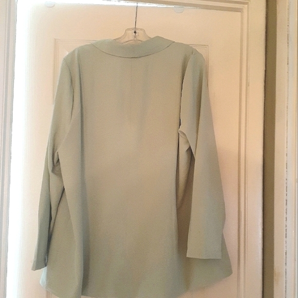 Smoke Green Crepe Blazer - Picture 2 of 2